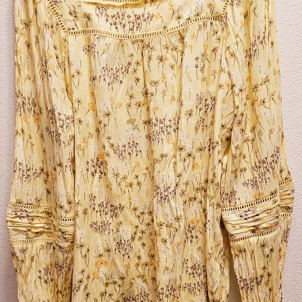 Lauren Conrad Floral Yellow Women's Top